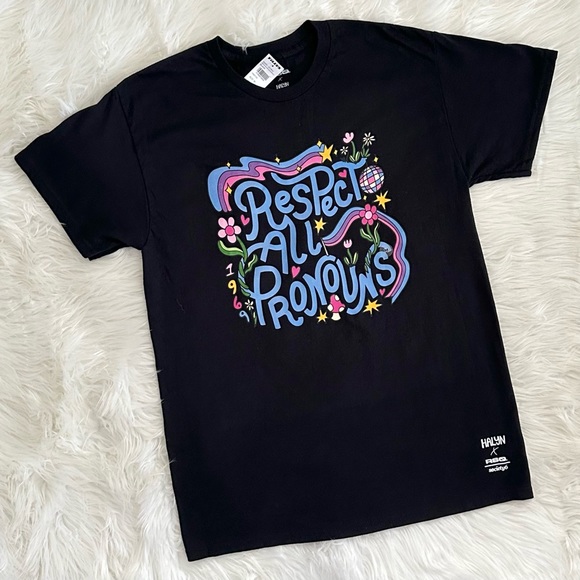 RSQ x Halyn NWT M Respect All Pronouns Black Graphic Floral Rainbow Tee LGBTQ - Picture 2 of 11